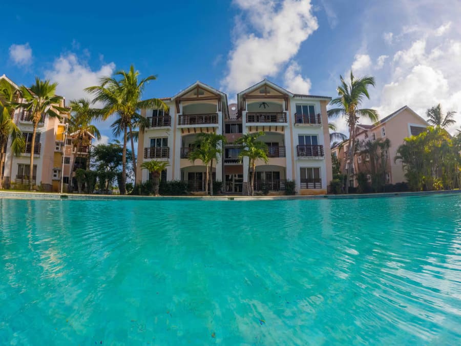 4db8a300-7ab8-4093-96a3-1a9a322755c8