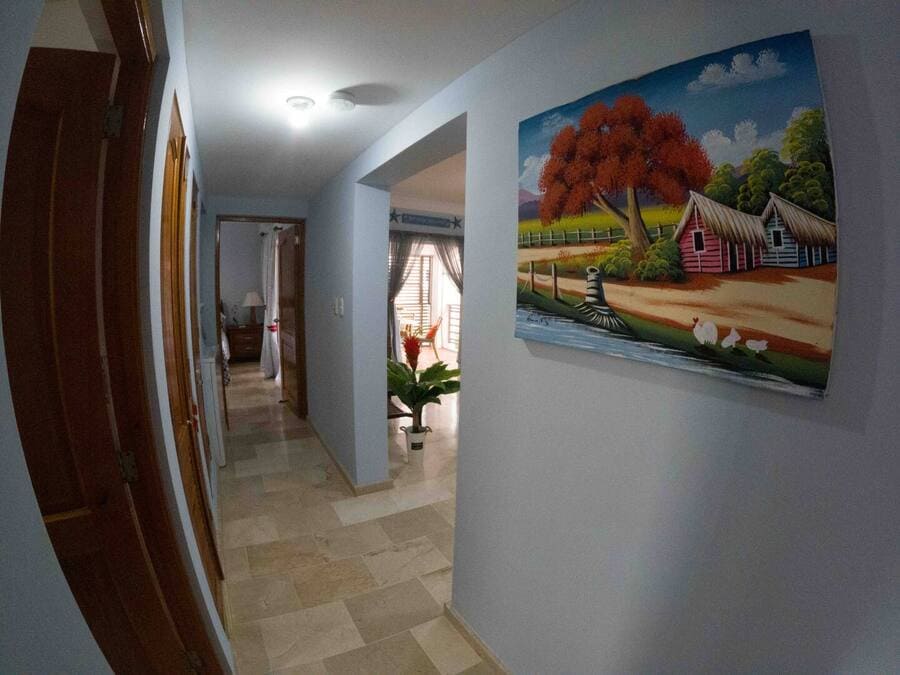 e9e347f8-1e76-49c6-9073-6ea8ee314975