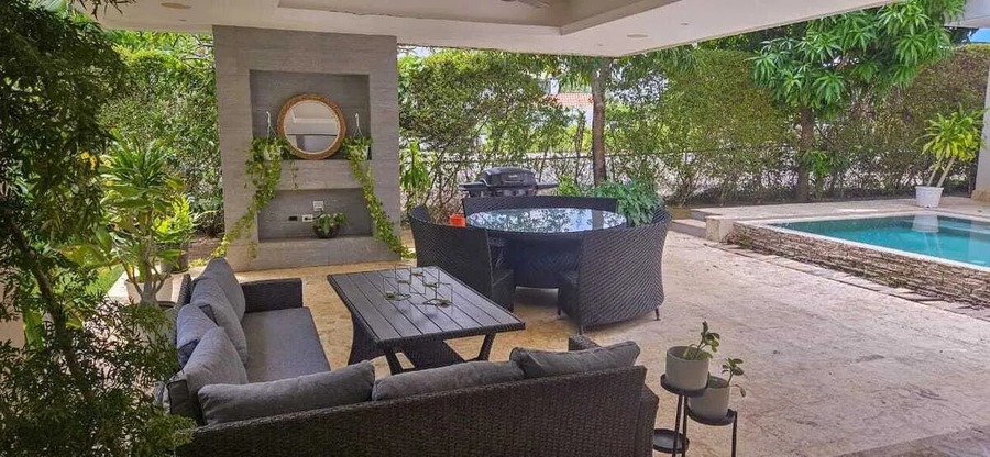 espectacular-villa-en-alquiler-punta-cana-village (8)