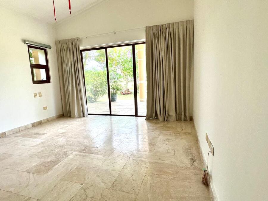 excelente-casa-en-venta-cocotal-bavaro (2)