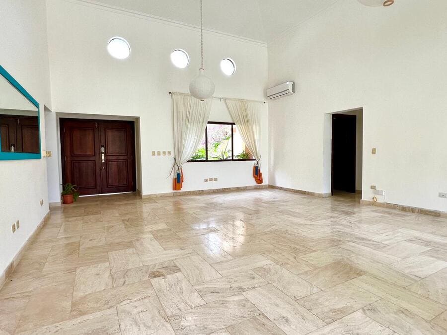 excelente-casa-en-venta-cocotal-bavaro (6)