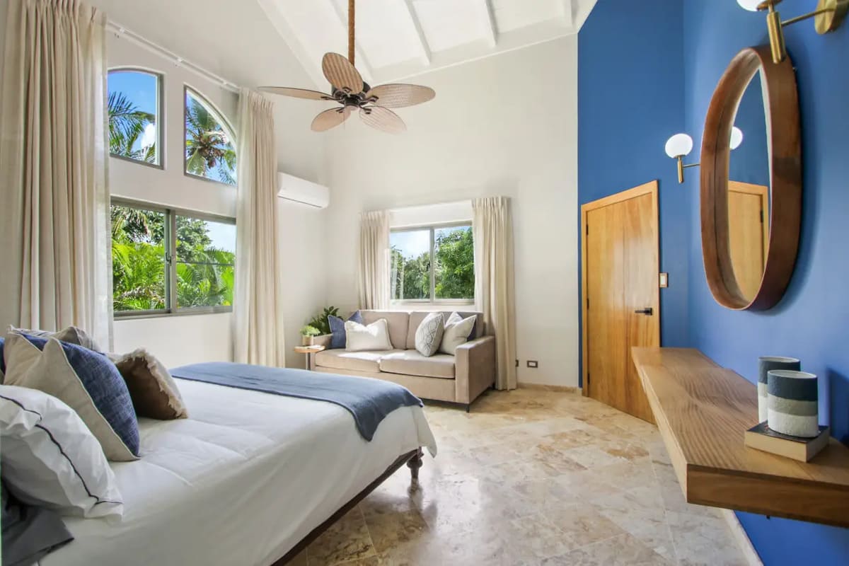 luxury-villa-vacation-rent-vivero-13-casa-de-campo (6)