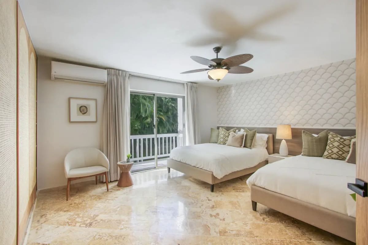 luxury-villa-vacation-rent-vivero-13-casa-de-campo (9)