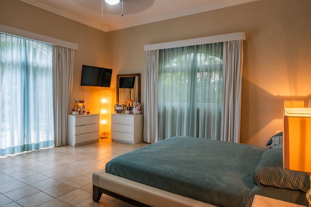 amazing-villa-for-sale-cocotal-bavaro (16)