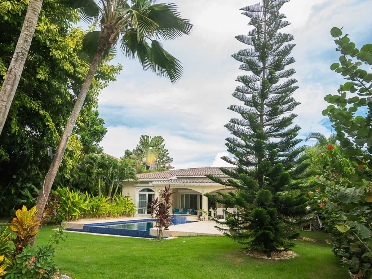 AB71, Amazing villa for sale in Cocotal - Bavaro
