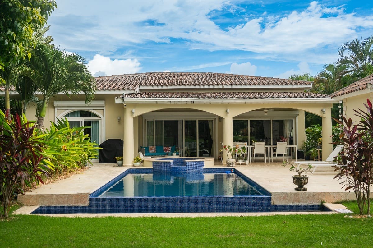 amazing-villa-for-sale-cocotal-bavaro (19)