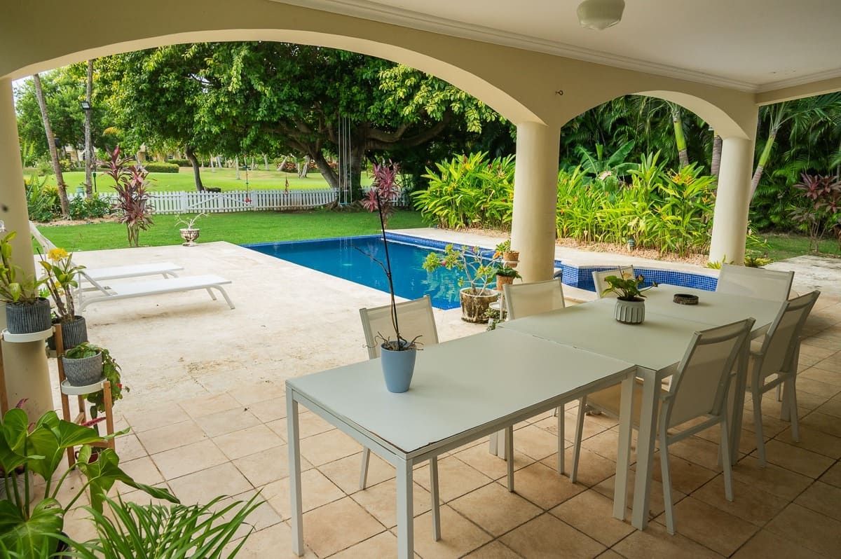 amazing-villa-for-sale-cocotal-bavaro (24)