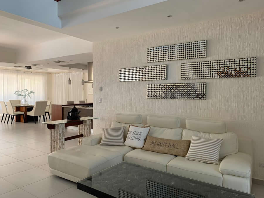 villa-cinco-habitaciones-en-venta-en-cocotal-10