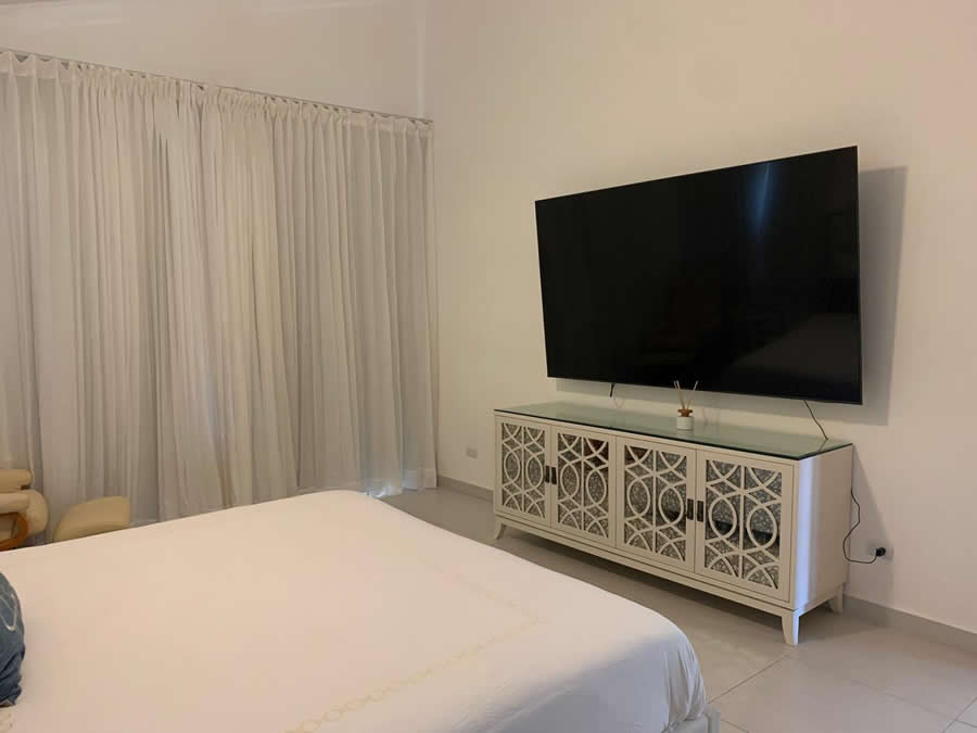 villa-cinco-habitaciones-en-venta-en-cocotal-2